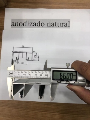 オーダーメイド T3-T8 テンパー ボリビア シリーズ 20 25 窓とドアのためのアルミプロファイル