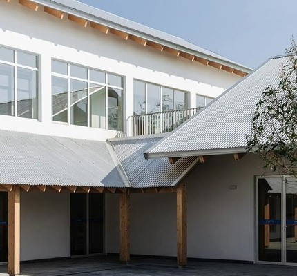 T3-T8 頑丈で魅力的な建築のための耐熱アルミニウム合金屋根の波紋板