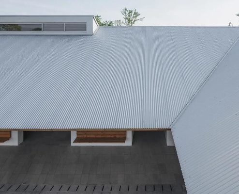 T3-T8 頑丈で魅力的な建築のための耐熱アルミニウム合金屋根の波紋板