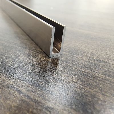 0.30mm 厚さ グラスレイン U 形のためのカスタマイズされたアノイドアルミプロファイル