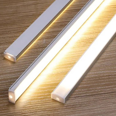 顧客が要求する LED ストライププロファイルチャネル