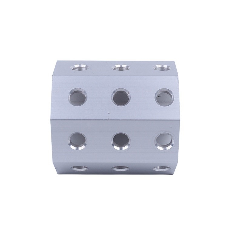 工業用用アノジス式CNC挤出アルミプロファイル 0.8mm-2.0mm厚さ